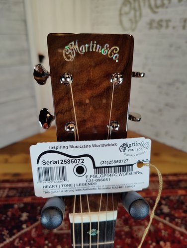 גיטרה אקוסטית מוגברת + ארגז MARTIN CUSTOM SHOP CMEFGL CUT AWAY C21-096051