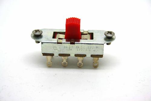 מפסק 3 מצבים Allparts EP-0261-026 On-Off-On Slide Switch for Mustang®