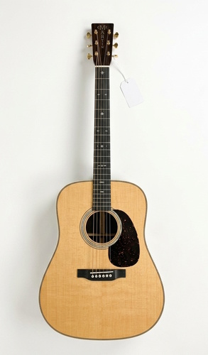 גיטרה אקוסטית + ארגז MARTIN CUSTOM SHOP D14F Zircote C25-005681