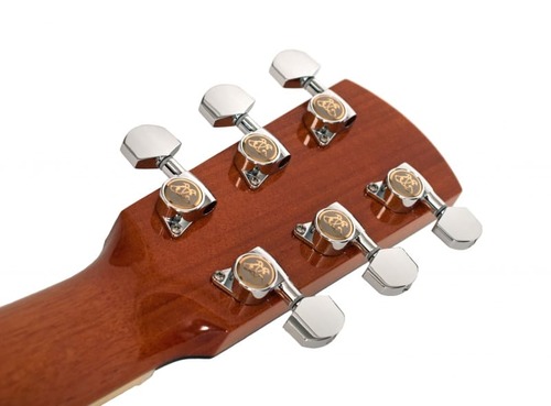 גיטרה אקוסטית מוגברת + ארגז קשיח LARRIVEE LV-05E CUT