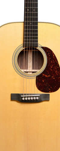 גיטרה אקוסטית + ארגז MARTIN Super HD28