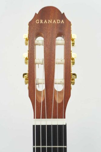 גיטרה קלאסית + נרתיק גימור מט GRANADA GCS260 Solid Spruce Top