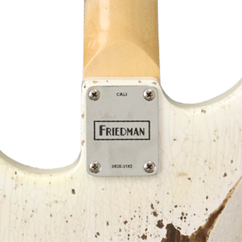 גיטרה חשמלית לבנה + ארגז FRIEDMAN CALI-SMEFG-G0G-NK42-C FLOYD ROSE