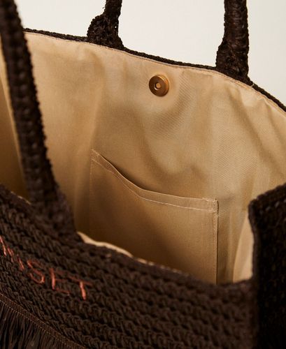 Raffia shopper bag with fringes