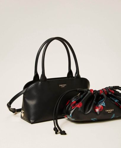 Bowler bag with printed clutch