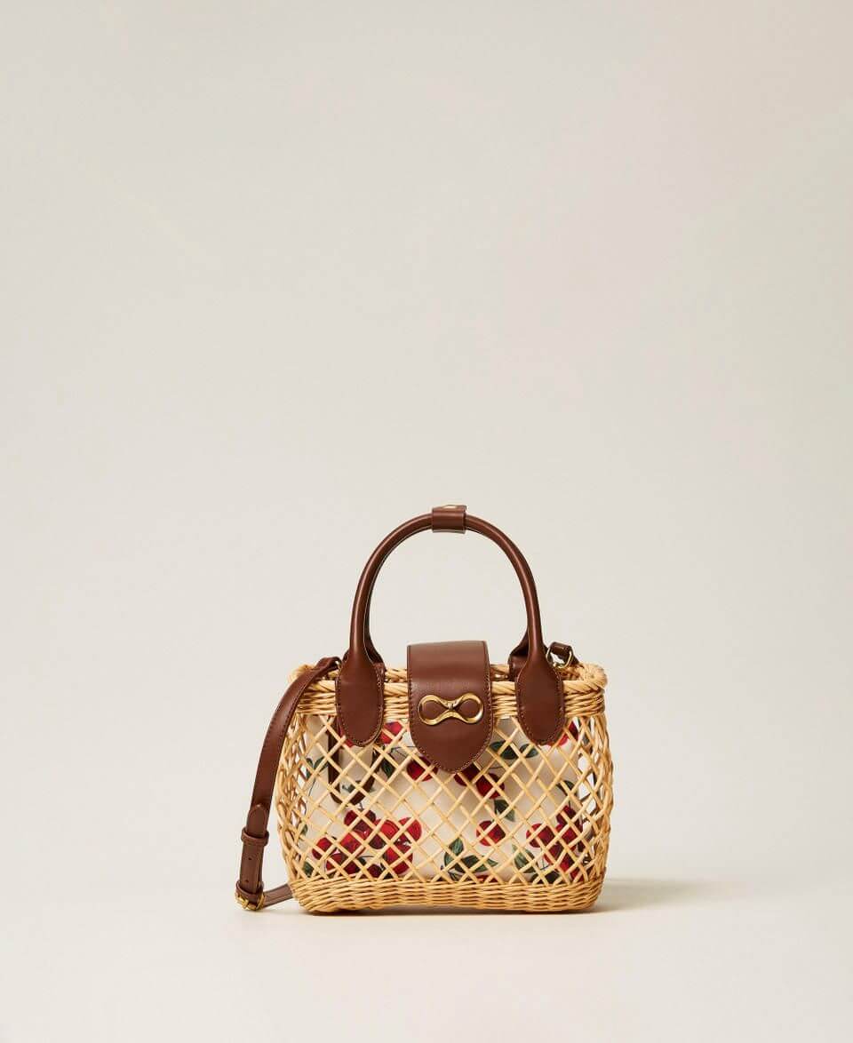 Wicker shoulder bag with pouch