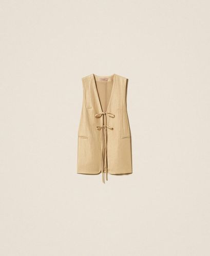 Laminated waistcoat with ties