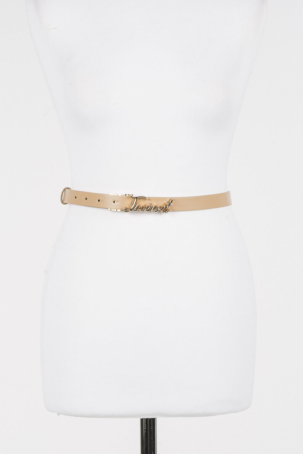 Reversible belt with logo