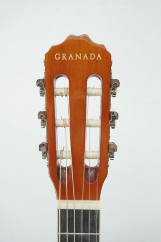 גיטרה קלאסית 3/4 + נרתיק גימור מבריק GRANADA GC36B-SB SUNBURST