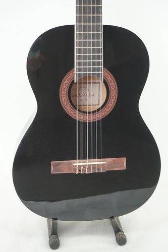 גיטרה קלאסית שחורה + נרתיק גימור מבריק GRANADA GC39B-BK