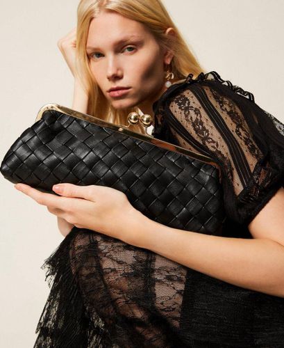 Handwoven clutch