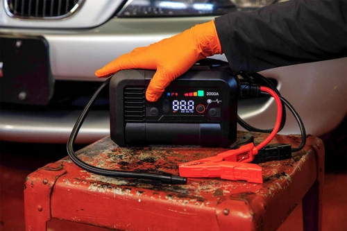 נוקו NOCO AX65- בוסטר התנעה אלקטרוני 12V 2,000A + מדחס אויר לרכבי בנזין ודיזל