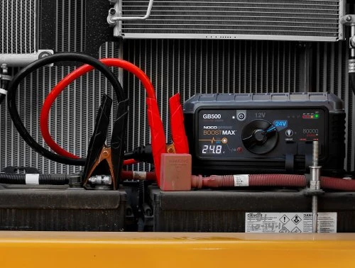 בוסטר התנעה אלקטרוני 12/24V 6250A לרכבי בנזין ודיזל 2080138 נוקו GB500