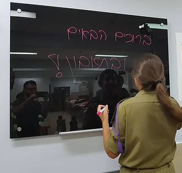 לוח זכוכית מחיק מגנטי שחור - קלאסי 90*60
