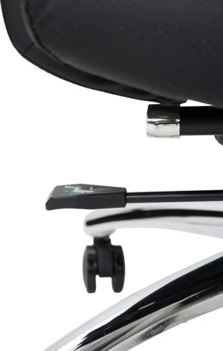 כיסא עיסוי משרדי דגם Boss Comfort Q7 מבית Medics Care | צבע שחור