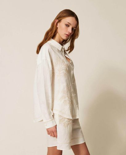 Linen blend shirt with embroidery