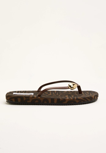 כפכף STEVE MADDEN מידות 36-40.5 לנשים בגוון שחור