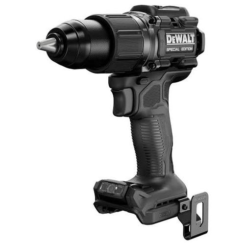 סט מברגות 18V + שתי סוללות 5AH מסדרת MCLAREN DEWALT DCK2222MP2T