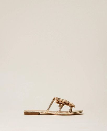 Flat leather sandals with flower ORO