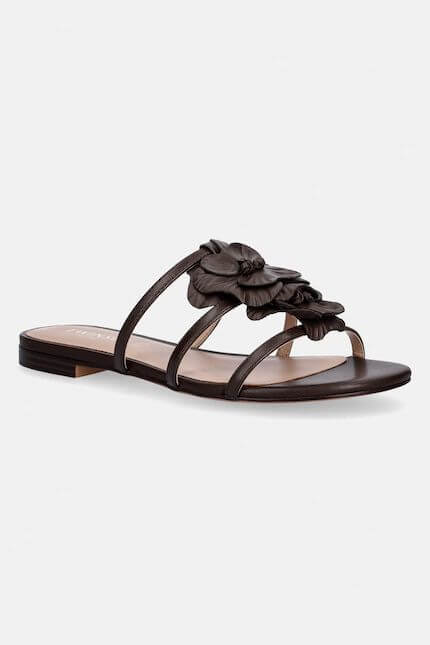 Flat leather sandals with flower