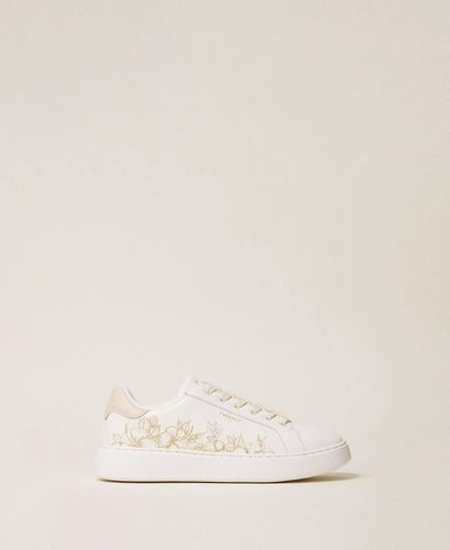 Leather trainers with floral embroidery