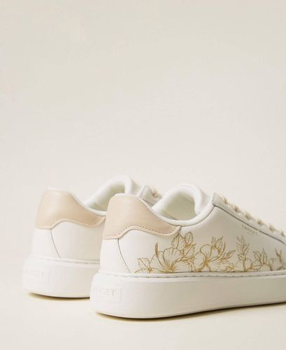 Leather trainers with floral embroidery