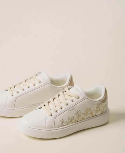 Leather trainers with floral embroidery