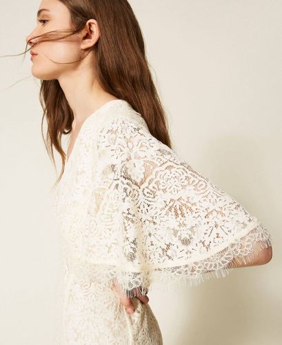 Long lace dress