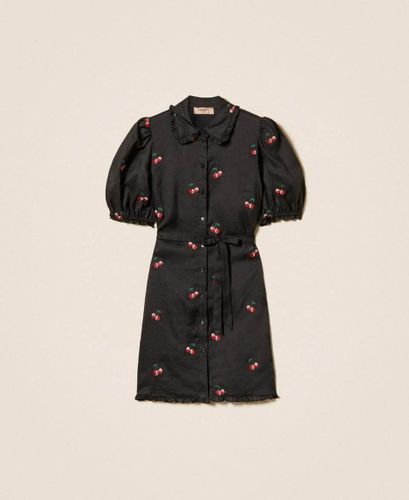 Short ramie dress with embroidery