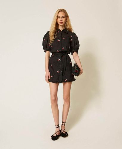 Short ramie dress with embroidery