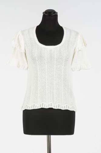 Fitted jumper with ruffles