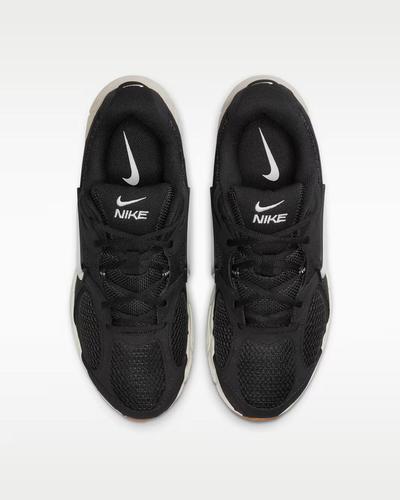נייק דגם Nike V5 RNR גברים בצבע שחור לבן וסוליית דבש