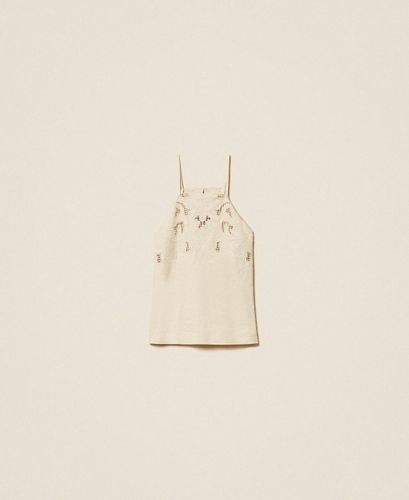Linen blend top with embroidery