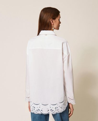 Poplin shirt with embroidery