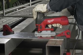 מסור אנכי 710W מילווקי, JS 120 X