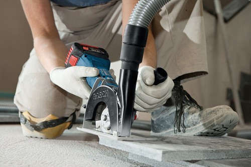 משחזת זווית נטענת Bosch GWS 18V-LI עם סוללות