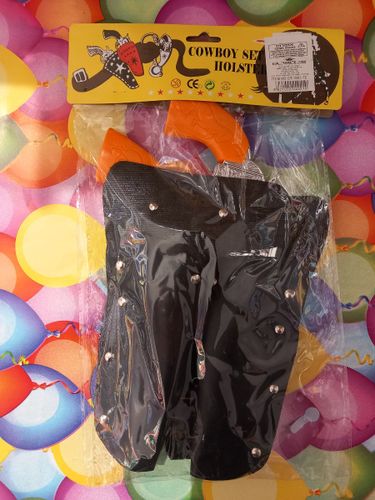 זוג נרתיקים לאקדחים +  2 אקדחי + חגורה