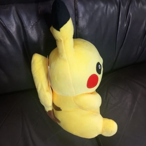 בובת פרווה פוקימון פיקצ'ו בינוני גודל 27 ס''מ -Pokemon Pikachu plush toy, size 27 cm GT-2018-2