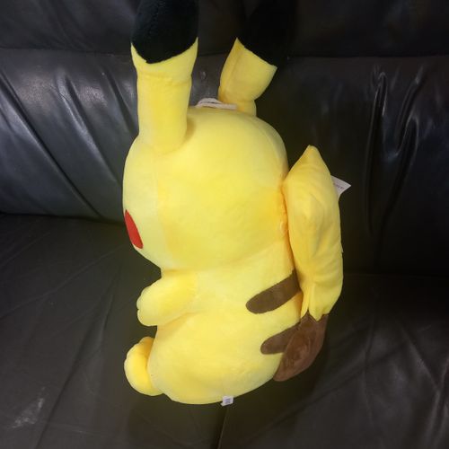 בובת פרווה פוקימון פיקצ'ו  גודל 35 ס''מ -Pokemon Pikachu plush toy, size 35 cm GT-2018-1