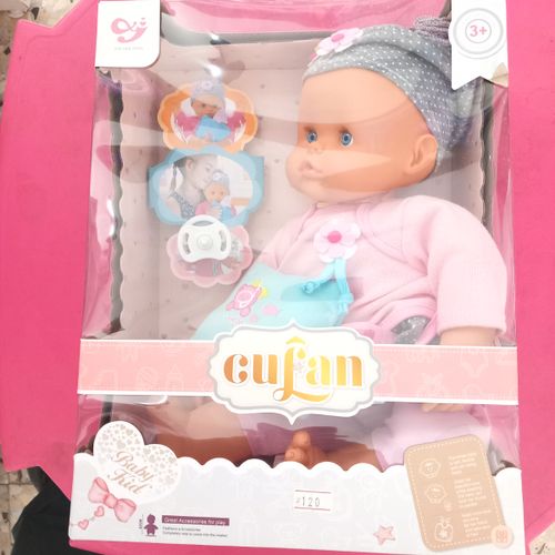 בובת תינוק רכה וגמישה