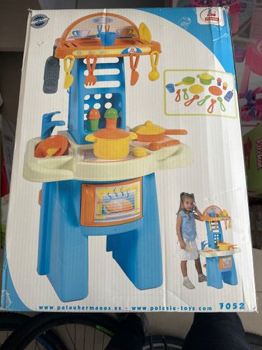 מטבח מפלסטיק איכותי כולל אביזרים לילדים - Polesie