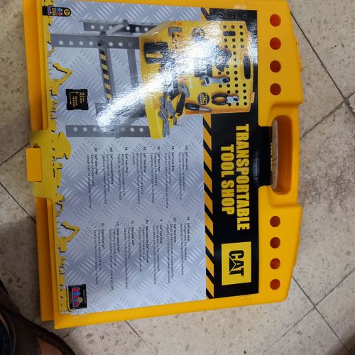 קאט ארגז  עבודה במזוודה