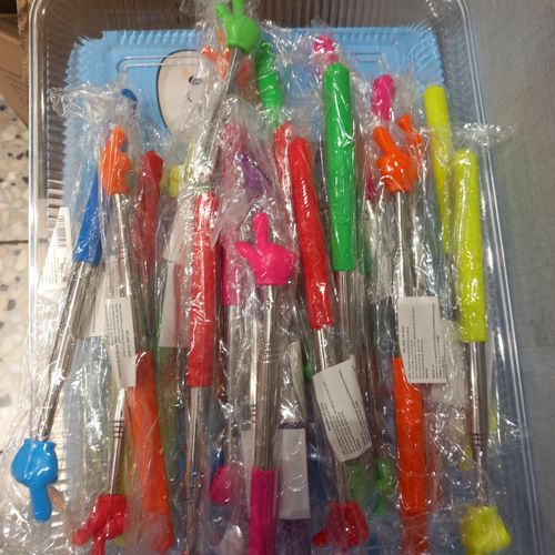 מקל טסלקופ נפתח יד מצביעה מעורב צבעים - Tesselkop stick opens pointing hand