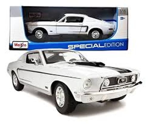 מאיסטו -  דגם מכונית פורד מוסטנג  צבע לבן - Maisto 1968 Ford Mustang GT COBRE JET White  1:18