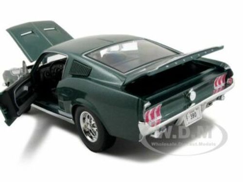 מאיסטו -  דגם מכונית פורד מוסטנג - Maisto 1967 Ford Mustang  GTA FASTBACK Green 1:18