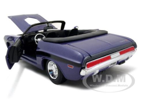מאיסטו - דגם מכונית דודג' צלנג'ר  צבע סגול  1:24 - Maisto  Dodge Challenger R/T Convertible 1970