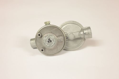 ווסת גז דו שלבי 30 מיליבר / 4 ק