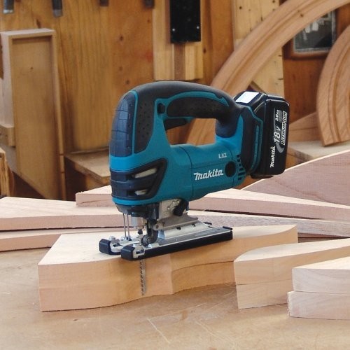 משור אנכי 18V DJV180Z גוף בלבד