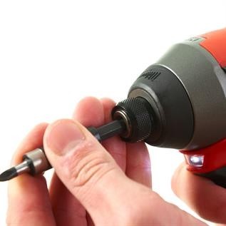 מברגת אימפקט 18V FUEL מבית MILWAUKEE+שתי סוללות 5A