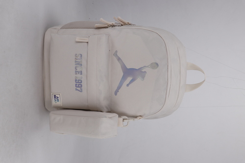 תיק גב וקלמר דגם Street Icon Pro מבית Air Bear